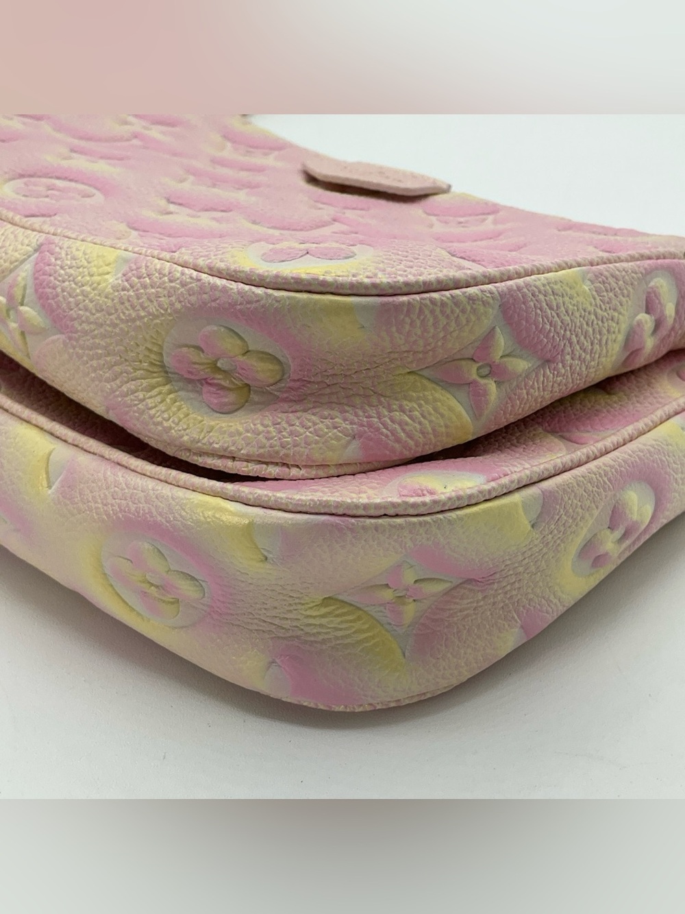 Louis Vuitton Monogram Empreinte Multi Pochette - Summer Stardust - Picture 10 of 16